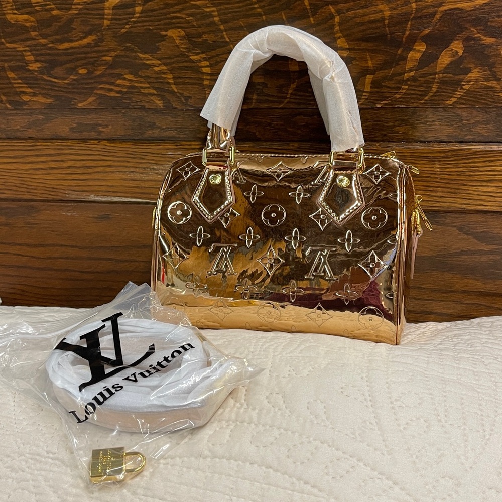 🔥🔥🔥Louis Vuitton copper Speedy 20 Women's Bag ( must read full description)
